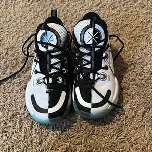 Way of Wade  Black and White Basketball Shoes